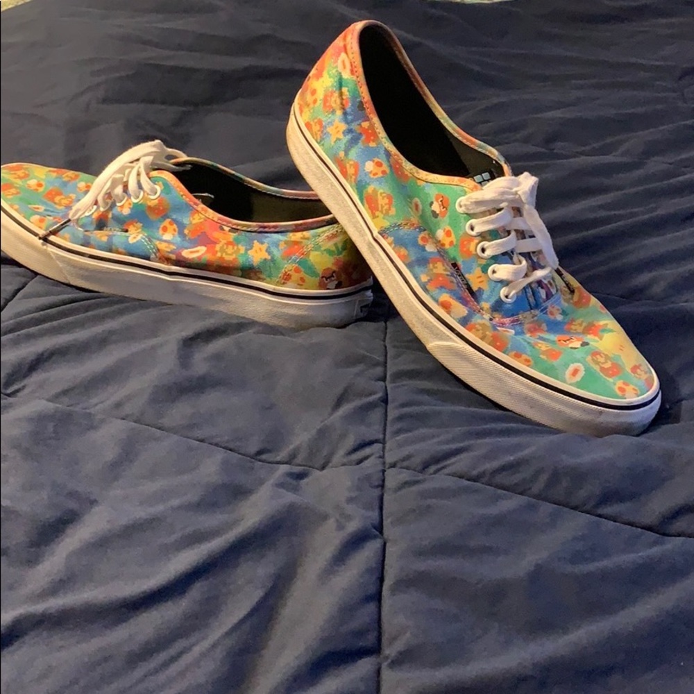MARIO EDITION VANS!!! SIZE 12